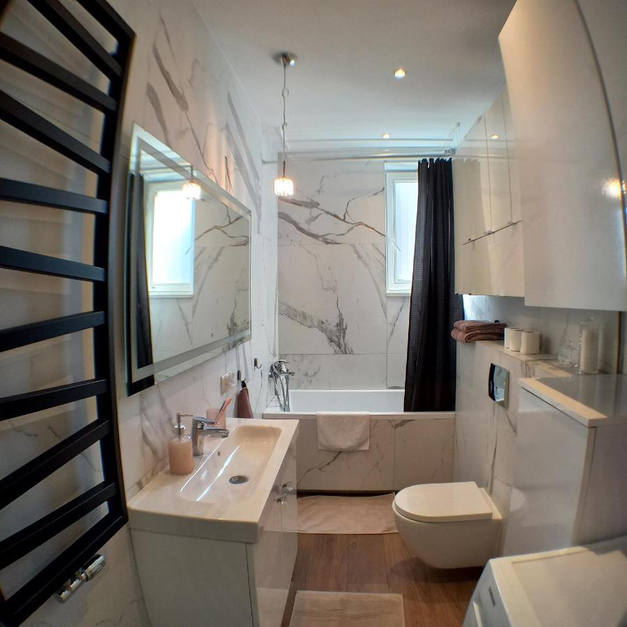 Apartament Prowansalski Z Miejscem Parkingowym Danzig Exterior foto